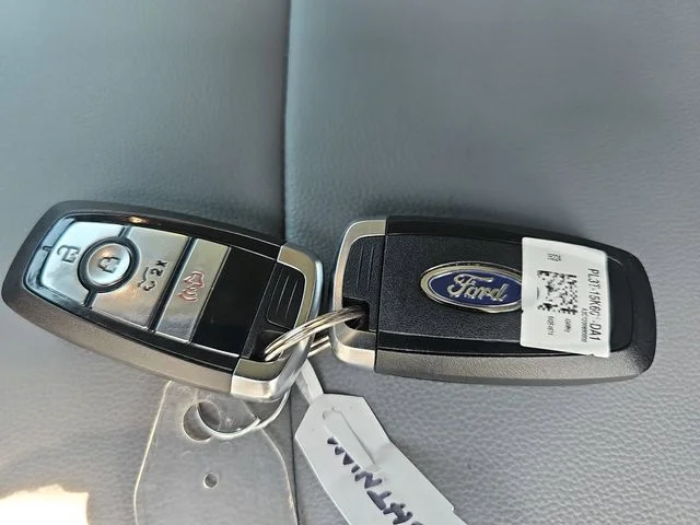 Used 2025 White Ford Flash image 34