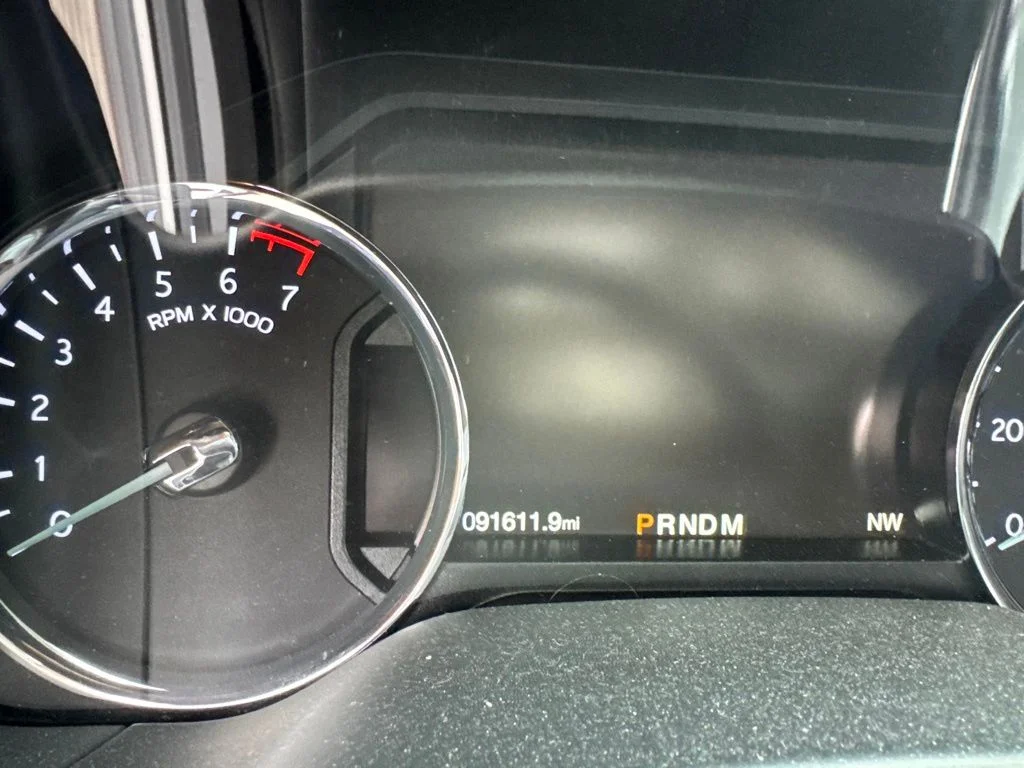 Used 2018 White Ford Platinum image 5