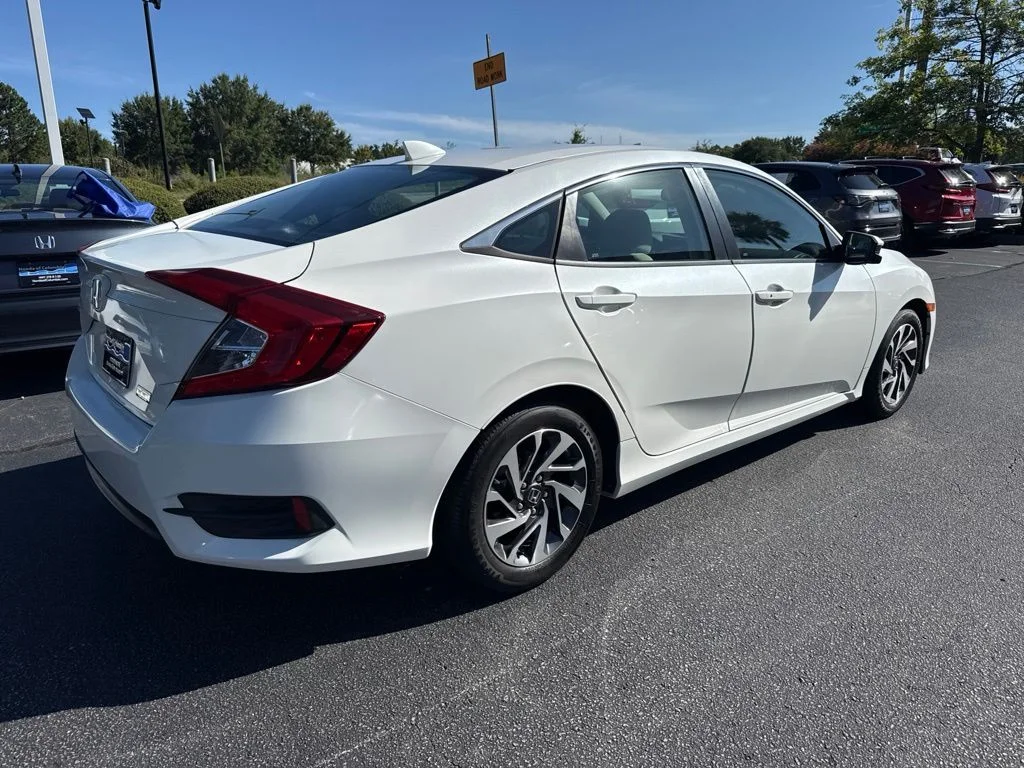 Certified Used 2018 Taffeta White Honda EX image 3