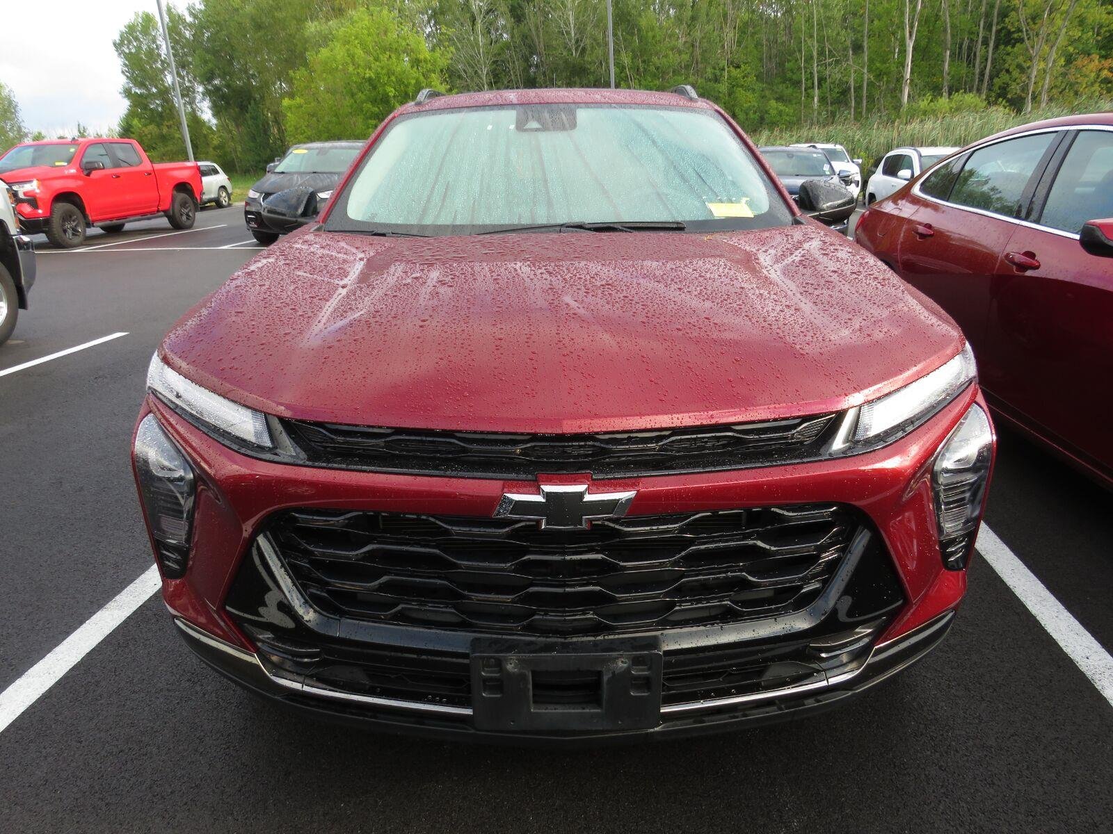 Used 2024 Crimson Metallic Chevrolet ACTIV image 5