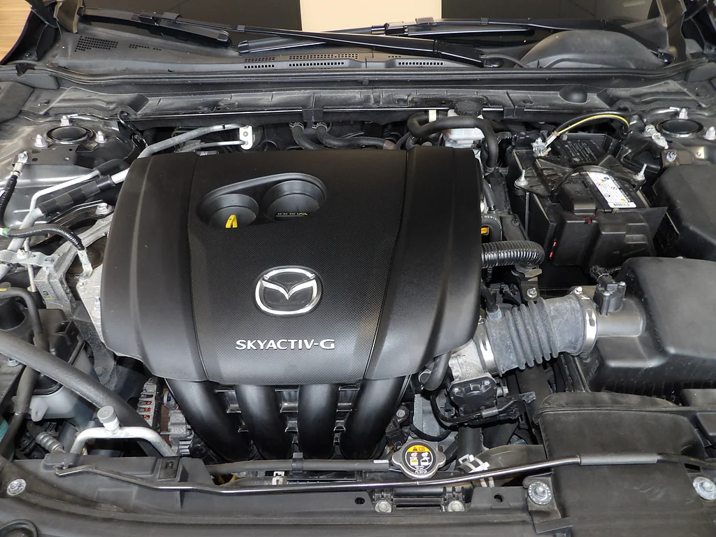 Used 2021 Machine Gray Metallic Mazda Premium image 11