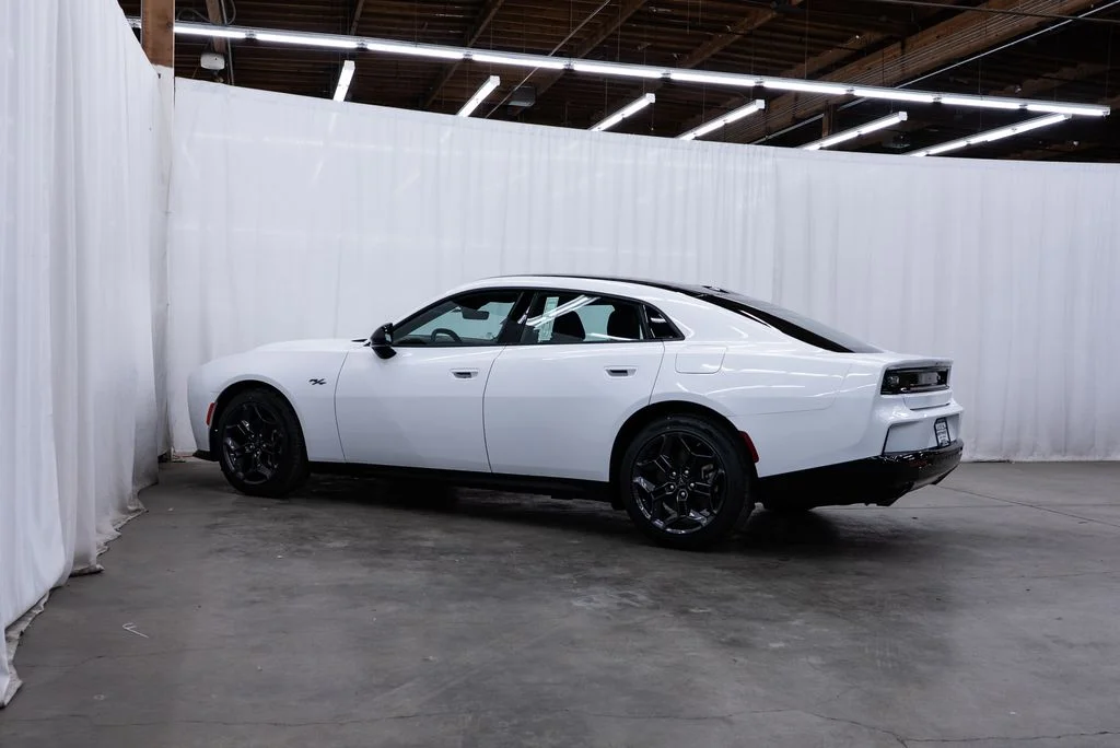 New 2026 White Knuckle Exterior Paint Dodge R/T image 4