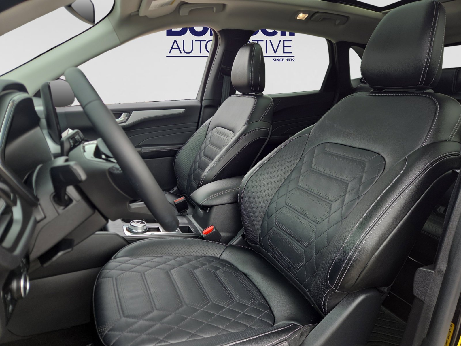 2024 Ford Escape PHEV - Photo 9
