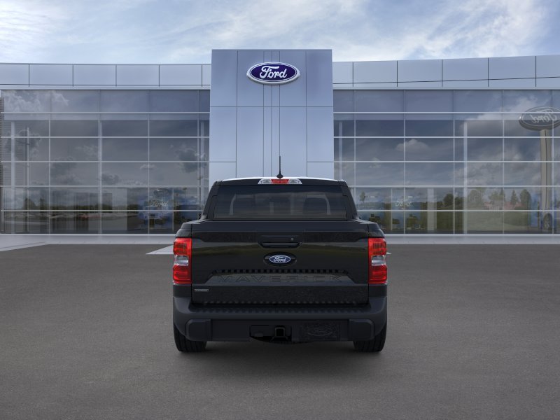 New 2026 Shadow Black Ford XLT image 5
