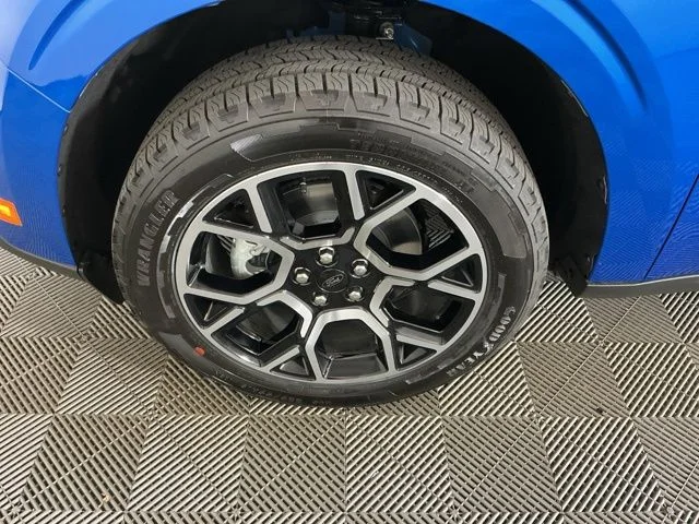 New 2026 Velocity Blue Ford Lariat image 31