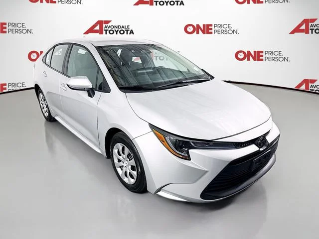 2025 Toyota Corolla LE CVT's photo