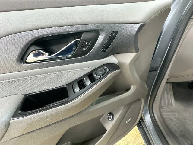 Used 2020 Gray Chevrolet Premier image 16