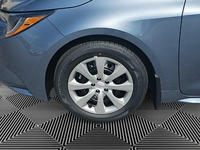 New 2027 Celestite Toyota LE image 12