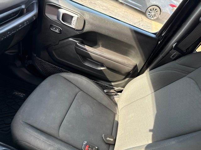 Used 2020 Black Jeep Unlimited Sport S image 11