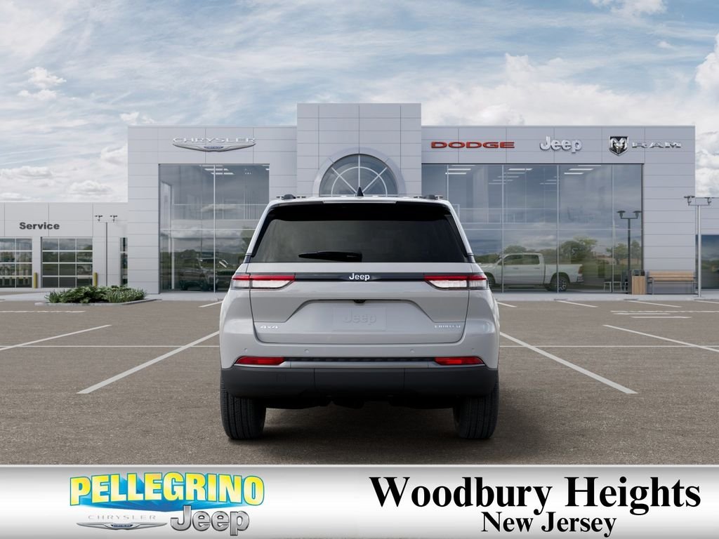 New 2026 Bright White Clear-Coat Exterior Paint Jeep Limited image 7
