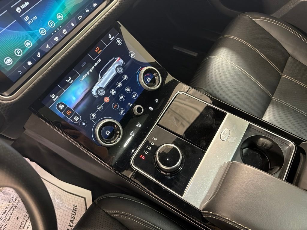Used 2019 Fuji White Land Rover S image 17