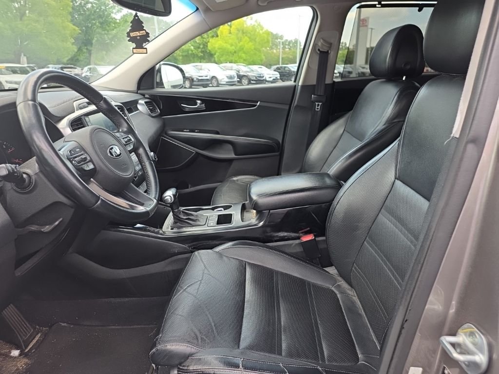 Used 2016 Silver Kia SX image 9