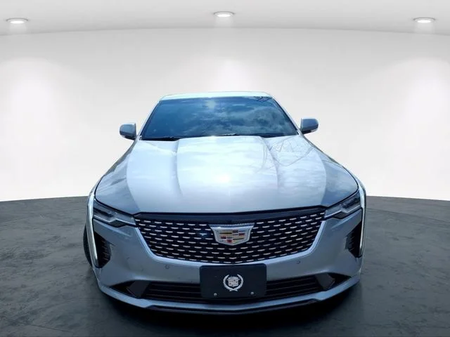Used 2025 Silver Cadillac Premium Luxury image 4