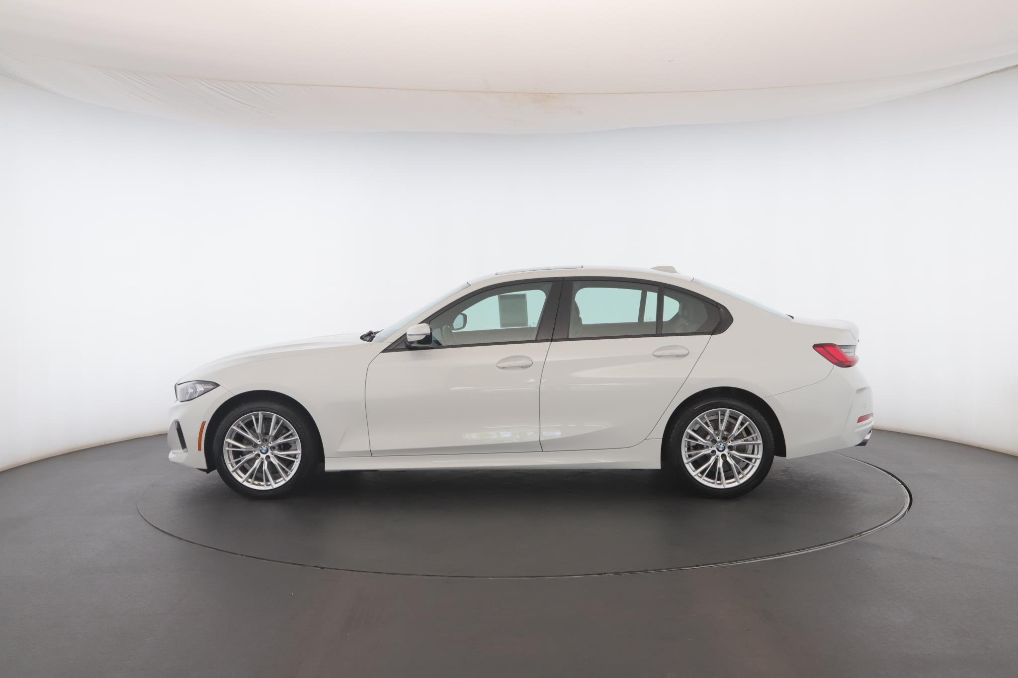 Used 2023 Alpine White BMW 330i xDrive Sedan image 21