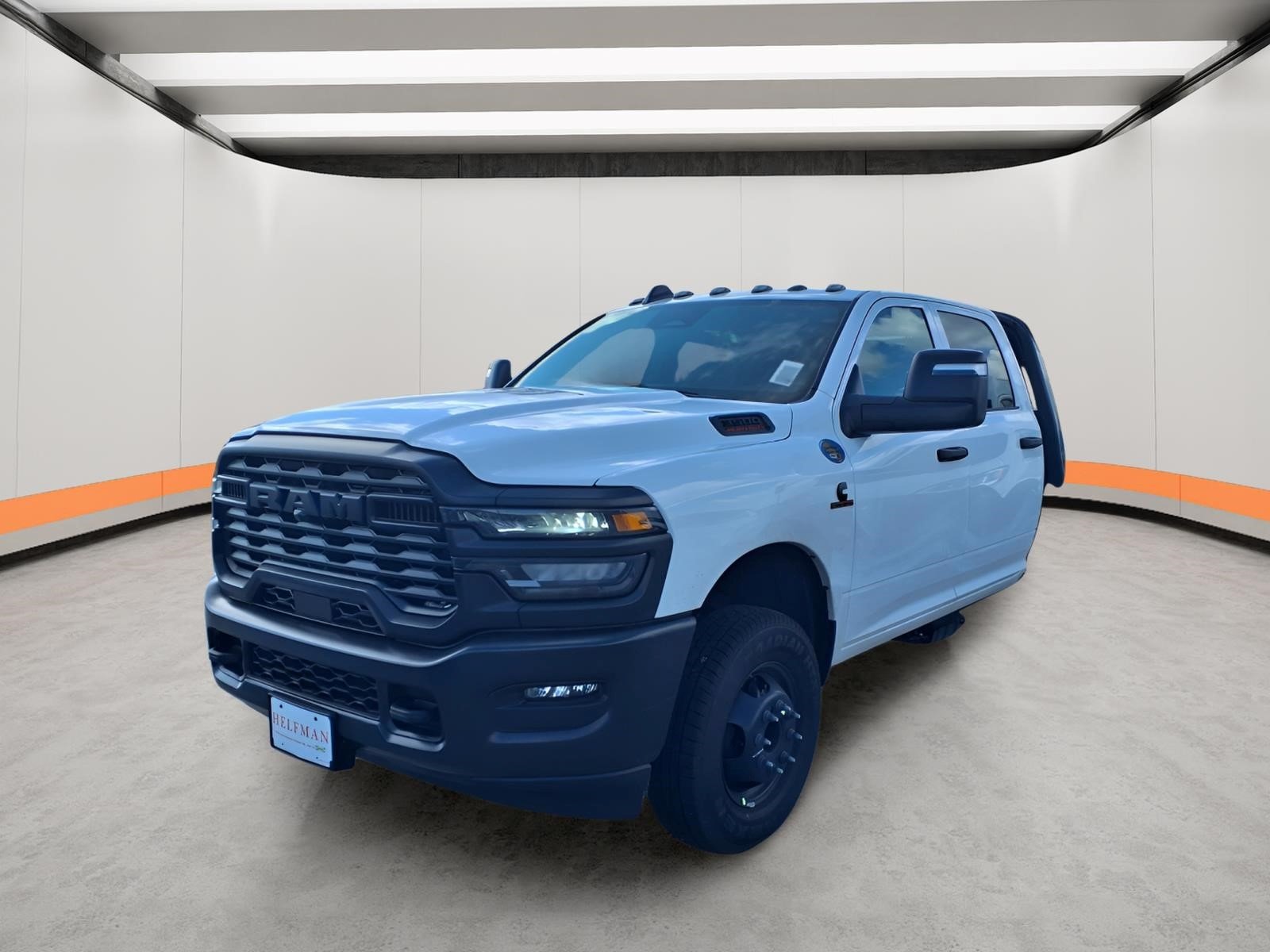 New 2026 Bright White Clear-Coat Exterior Paint RAM Tradesman image 3
