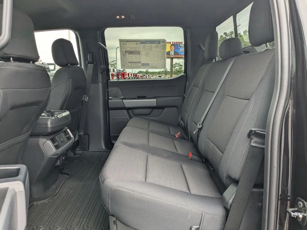 New 2026 Agate Black Metallic Ford XLT image 14