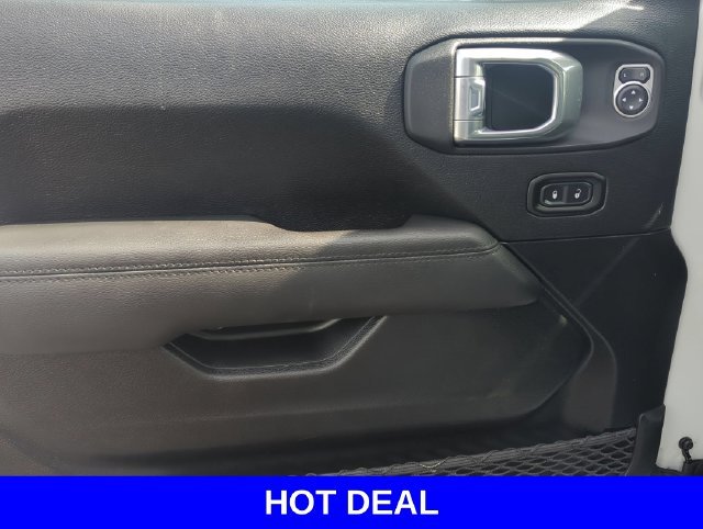 Used 2021 White Jeep Unlimited Sahara Altitude image 13