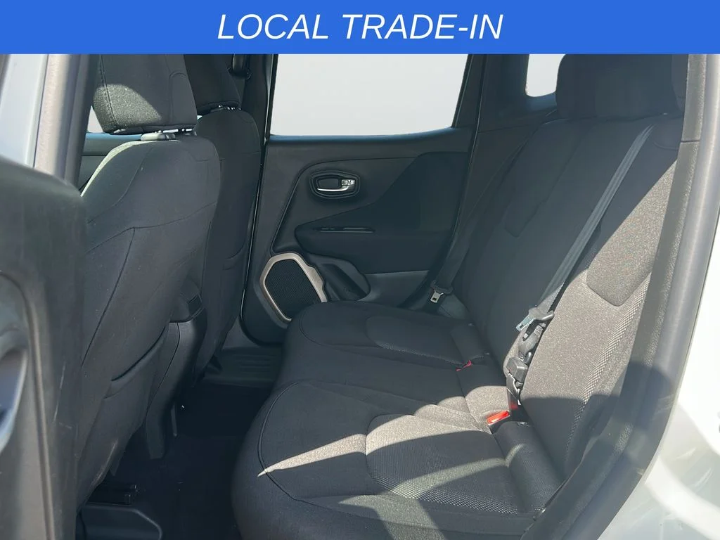 Used 2016 White Jeep Latitude image 11