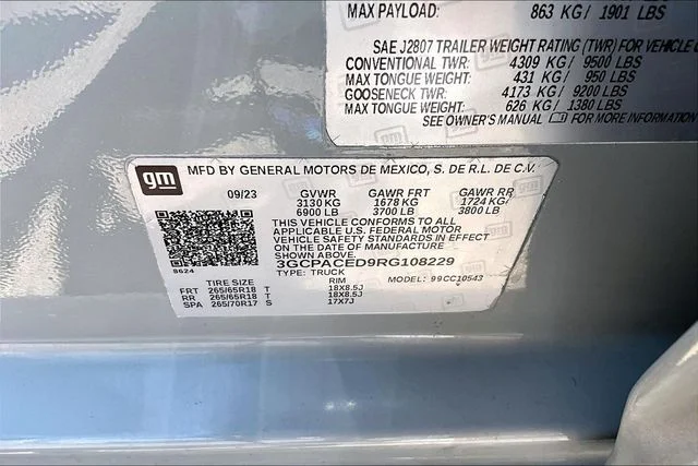 Used 2024 White Chevrolet LT image 17