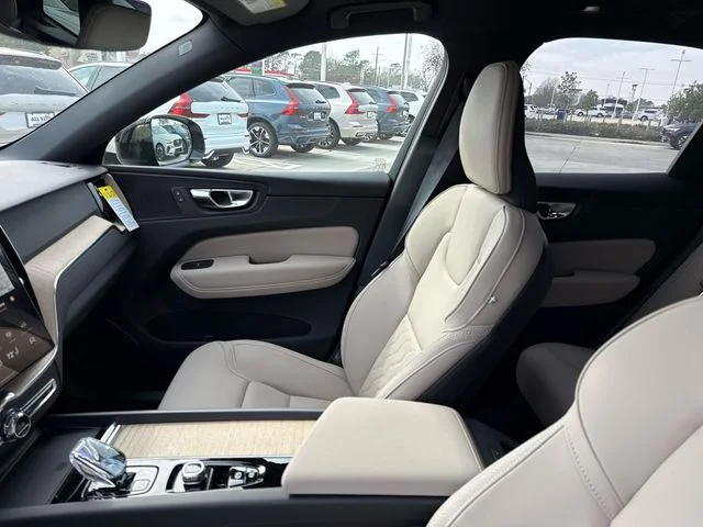 New 2026 Vapour Grey Volvo Plus image 18