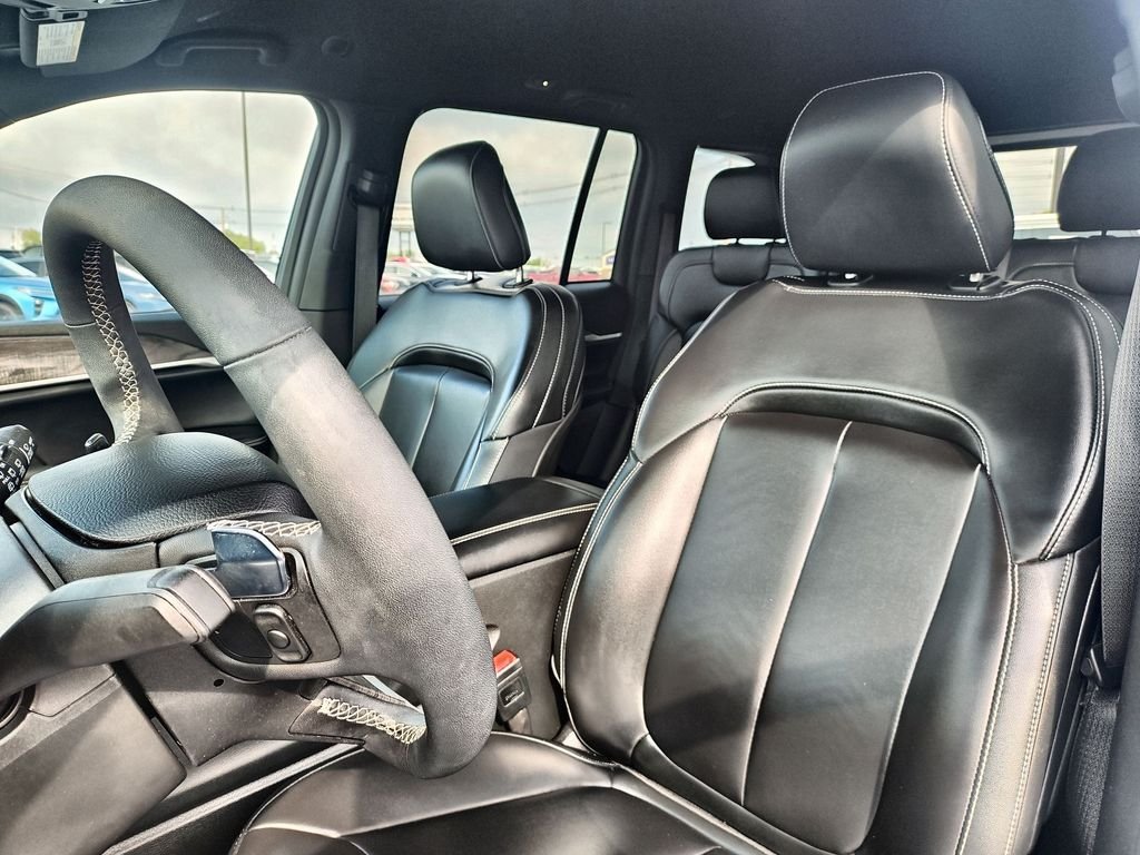 Used 2024 White Jeep Limited image 11