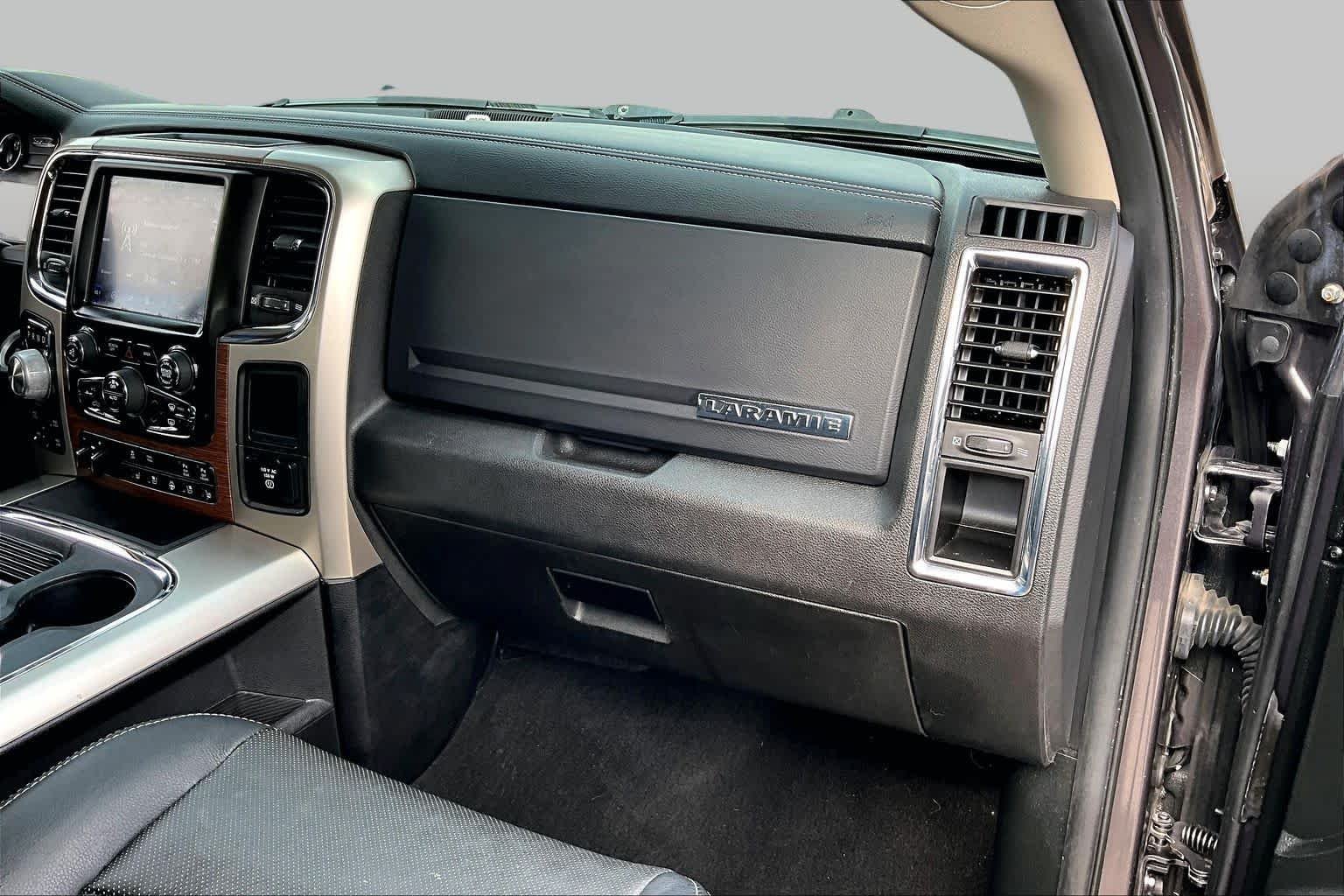 Used 2018 Granite Crystal Metallic Clearcoat Ram Laramie image 19