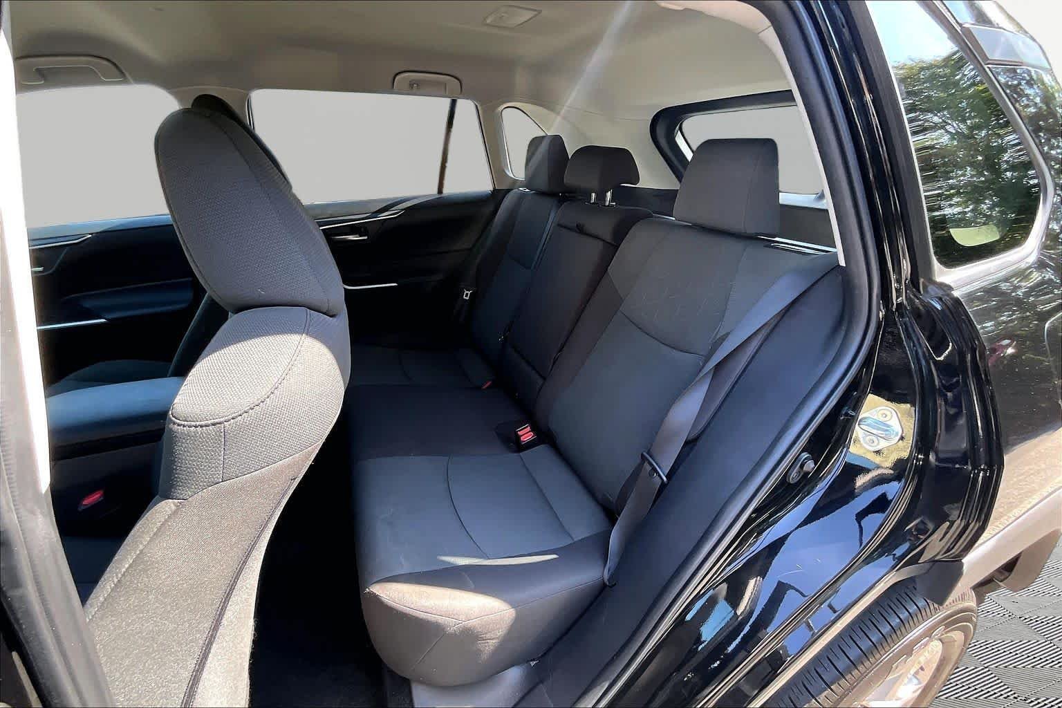 Used 2025 Midnight Black Metallic Toyota XLE image 21