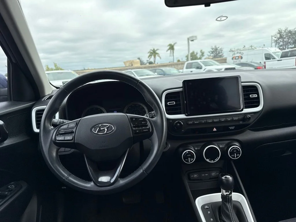 Used 2022 Blue Hyundai Limited image 7