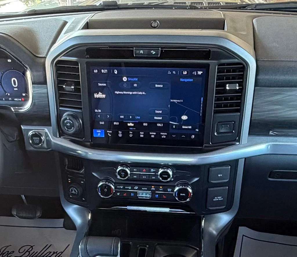 New 2026 Silver Metallic Ford Lariat image 5