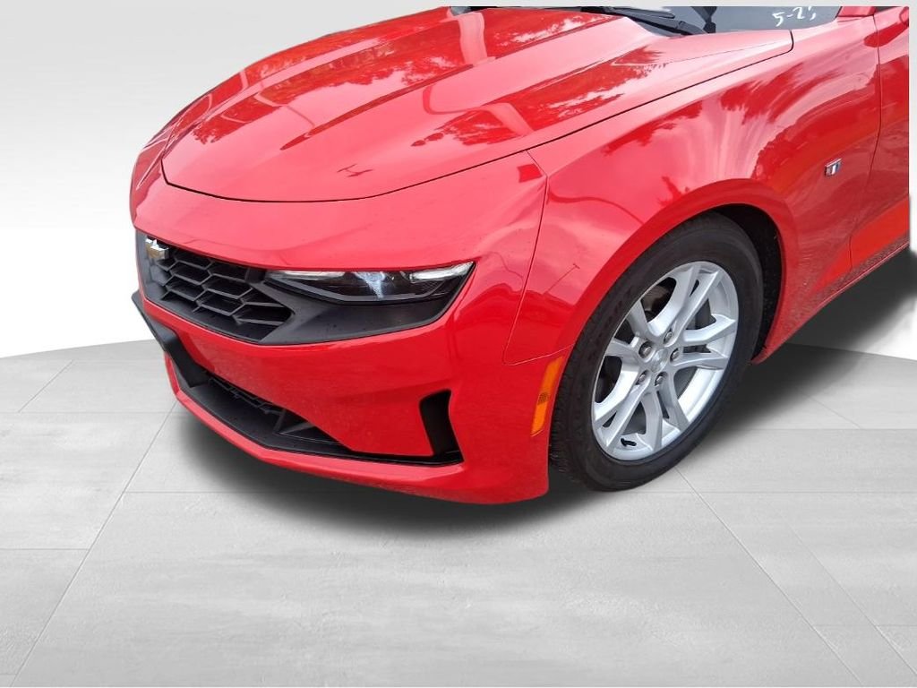 Used 2020 Red Chevrolet 1LS image 16