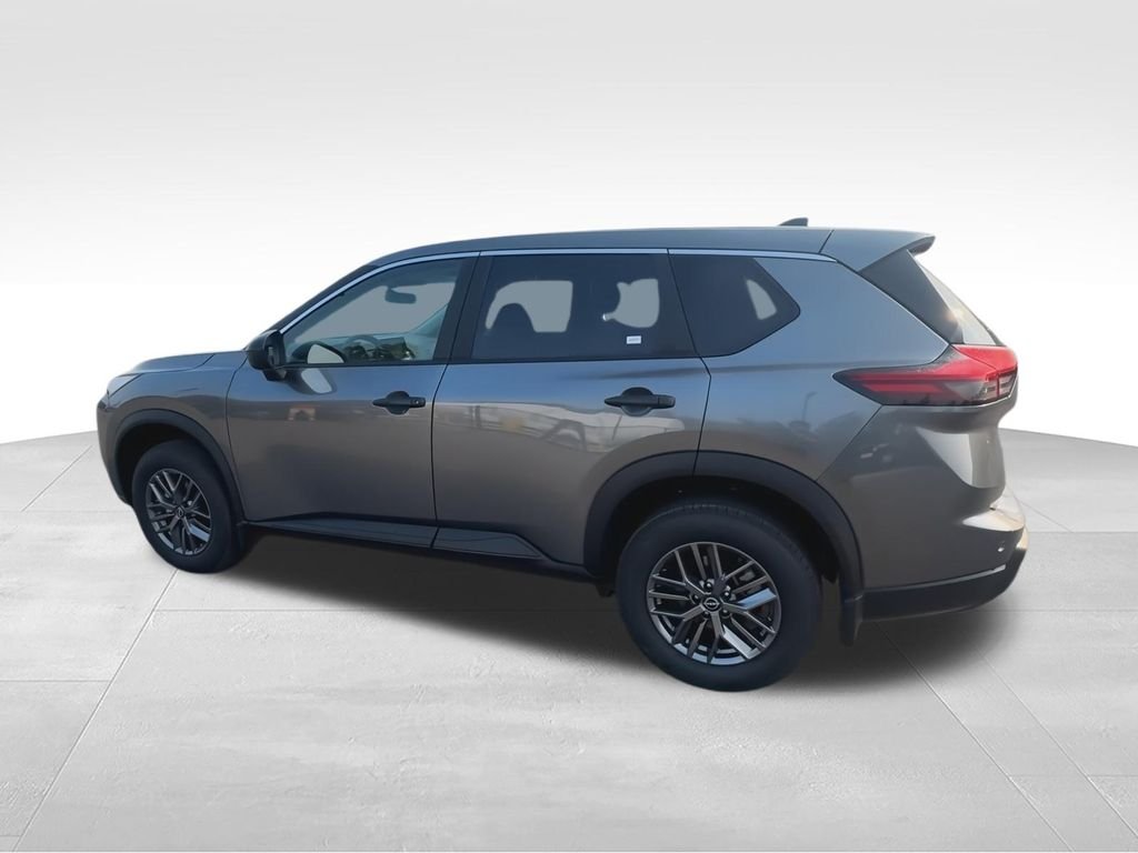 2026 Nissan Rogue S - Photo 6
