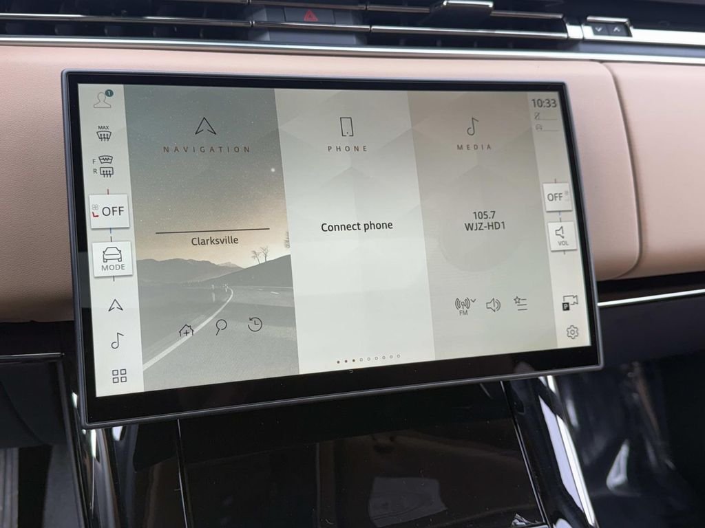 New 2026 Fuji White Land Rover SE image 3