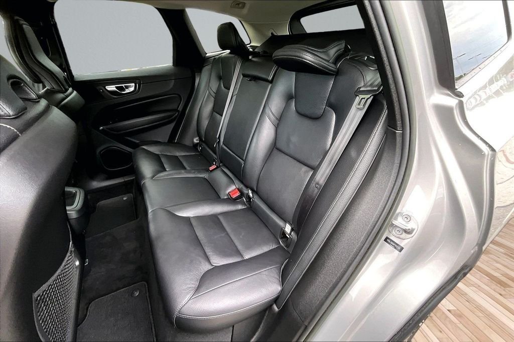2023 Volvo XC60 Plus - Photo 24