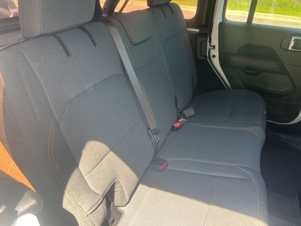 2024 Jeep Wrangler 4-Door Sahara - Photo 14