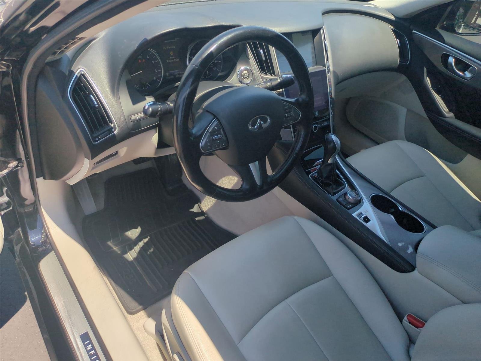Used 2014 Black Obsidian INFINITI Premium image 30