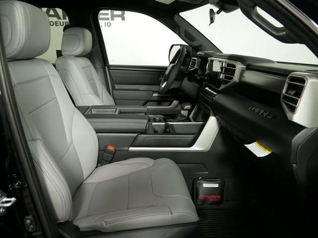 New 2026 Midnight Black Metallic Toyota SR5 image 15