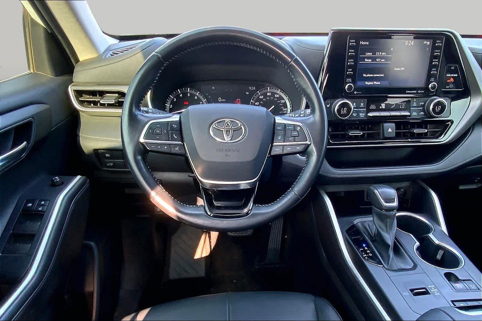 Used 2021 Blizzard Pearl Toyota XLE image 6