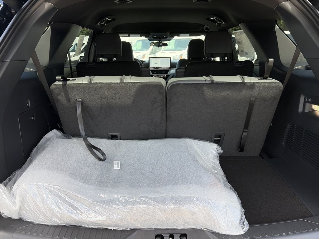 New 2027 Agate Black Metallic Ford Active image 31