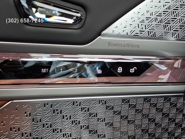 New 2026 Black Sapphire Metallic BMW xDrive60 image 19