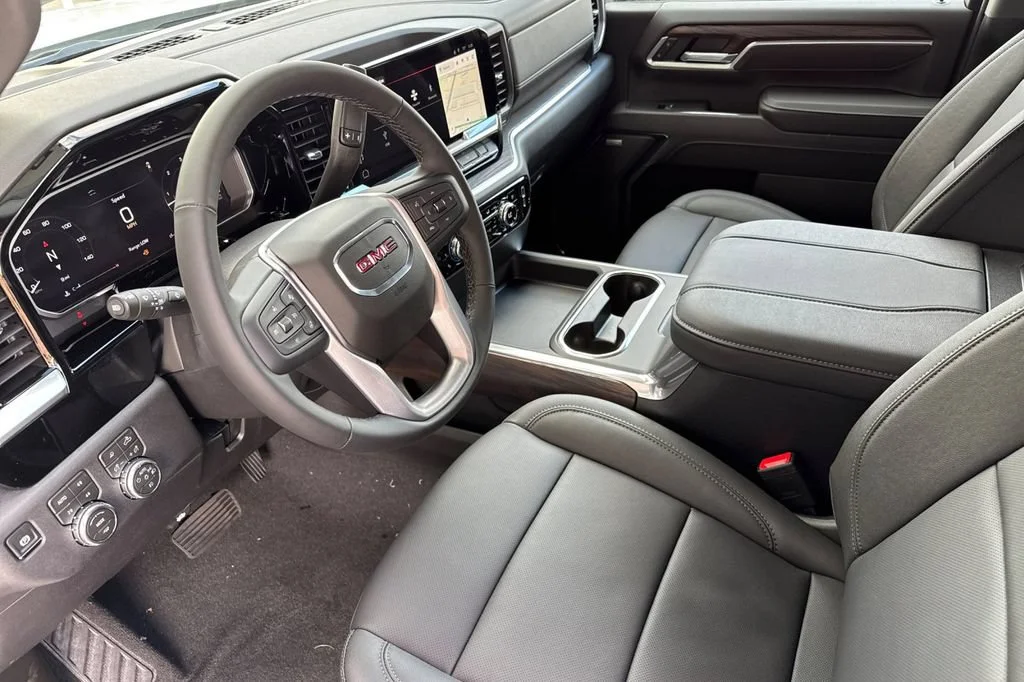 2026 GMC Sierra 2500HD SLT - Photo 7