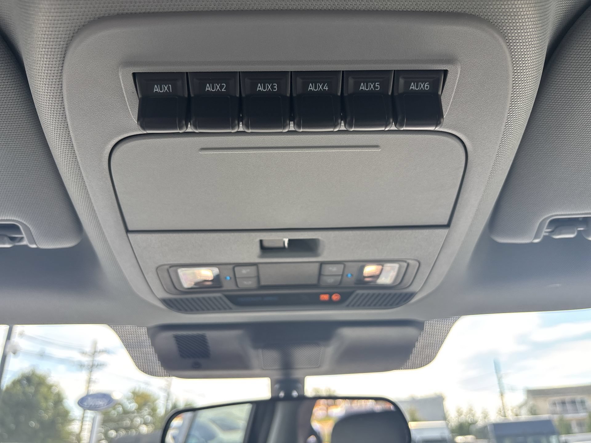 New 2027 Carbonized Gray Metallic Ford F-350® XL image 29