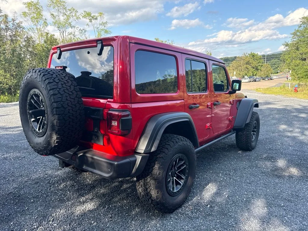 Used 2025 Red Jeep Rubicon image 4