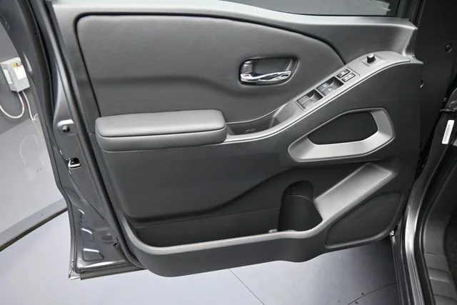 New 2027 Gray Nissan SV image 9