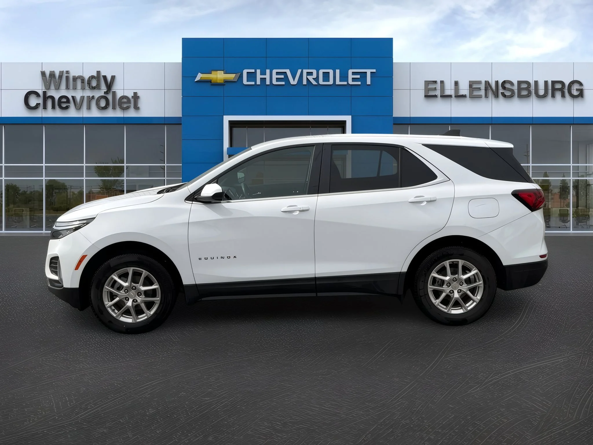 Used 2024 Summit White Chevrolet LT image 4