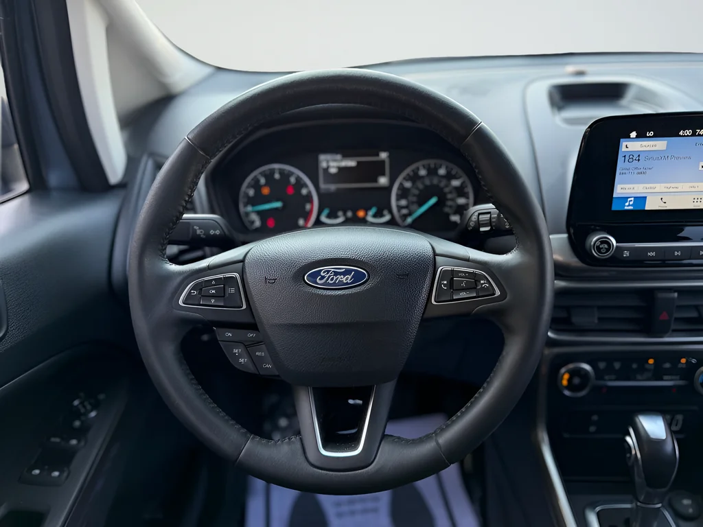 Used 2018 Gray Ford SE image 14
