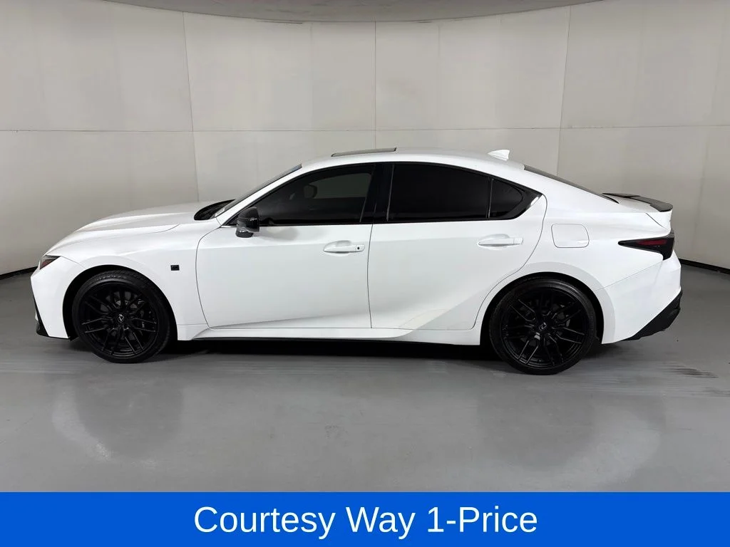 Used 2024 White Lexus 500 F SPORT Performance Premium image 6