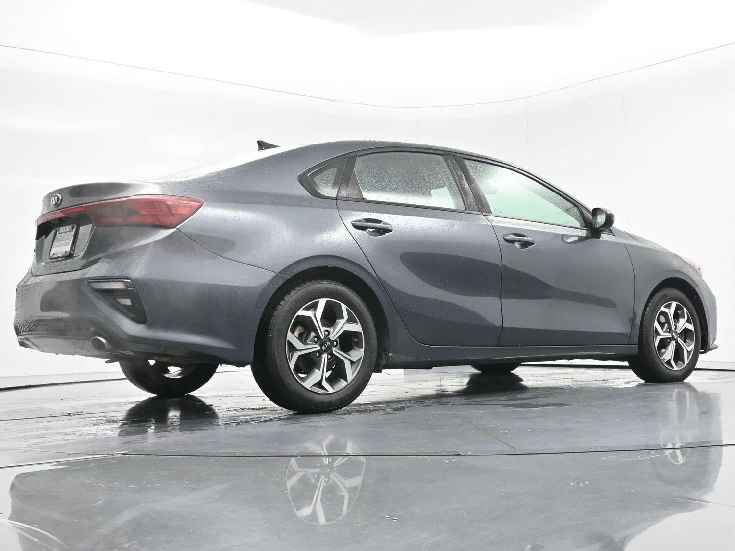Used 2020 Gravity Gray Kia LXS image 43