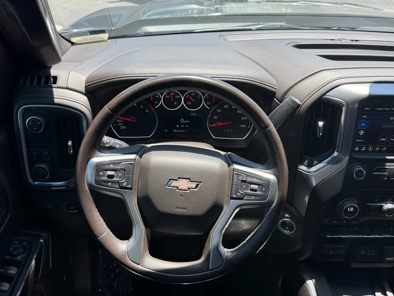 Used 2019 SHADOW GRAY METALLIC Chevrolet LTZ image 11