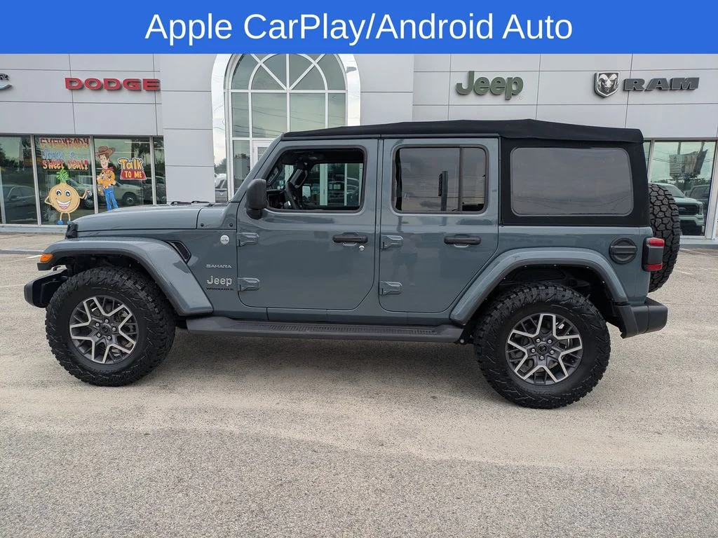 Used 2024 Gray Jeep Sahara image 7