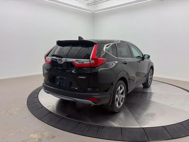 Used 2018  Honda EX image 3